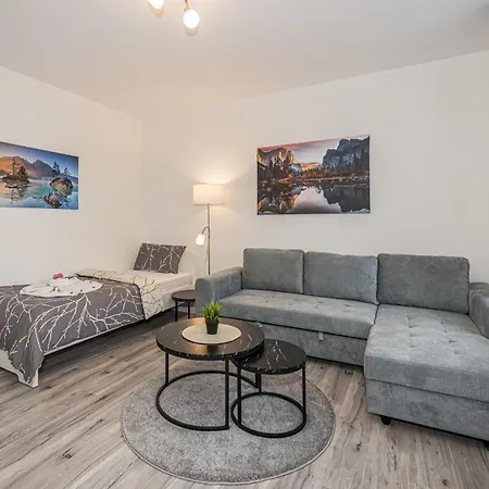 A7 Ruhiges 3-zimmer-studio Mit Balkon