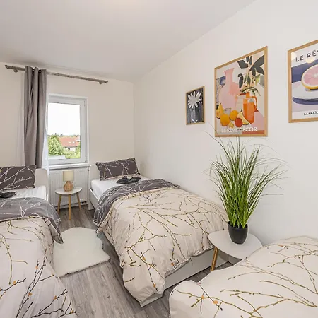 A7 Ruhiges 3-zimmer-studio Mit Balkon Halle (Saale)