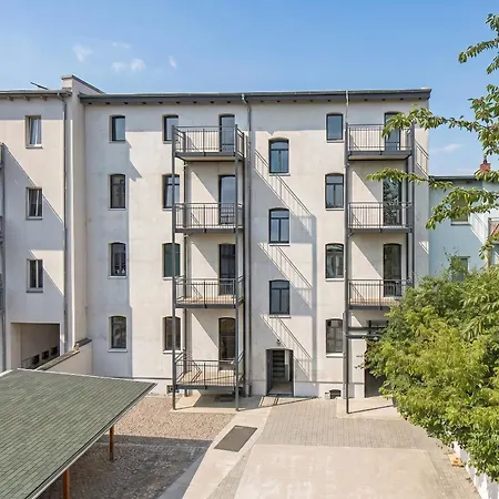 A7 Ruhiges 3-zimmer-studio Mit Balkon * Halle (Saale)